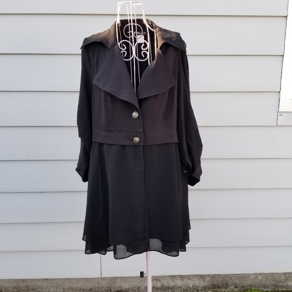 NWOT Venus Black Dressy Blazer with Ruffled Bottom